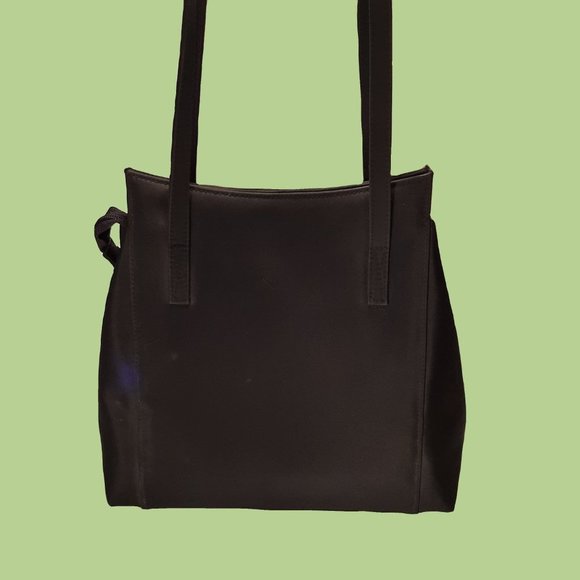 Donna Karan Handbags - Donna Karan (DKNY) Black Tote
